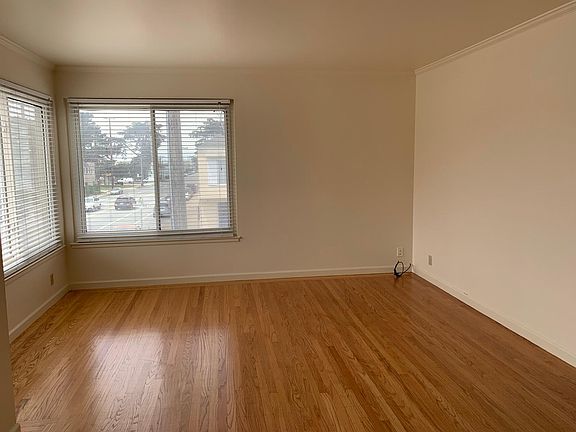 3rd image of 2596 35th Ave #2