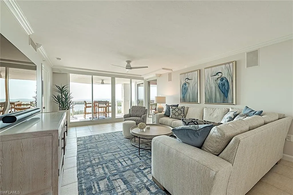 2 bed, 2.0 bath, 2038 sqft, $26,000 — Photo 2