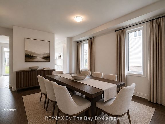 3rd image of 19 Amber Dr
