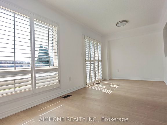 4th image of 340 Kittridge Rd