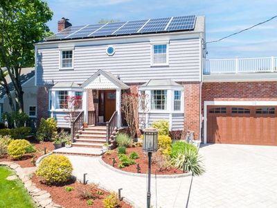 100 Byron Road, Merrick, NY, 11566