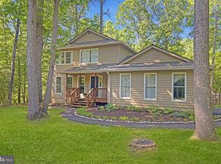 214 Cinnamon Ln, Edgewater, MD 21037