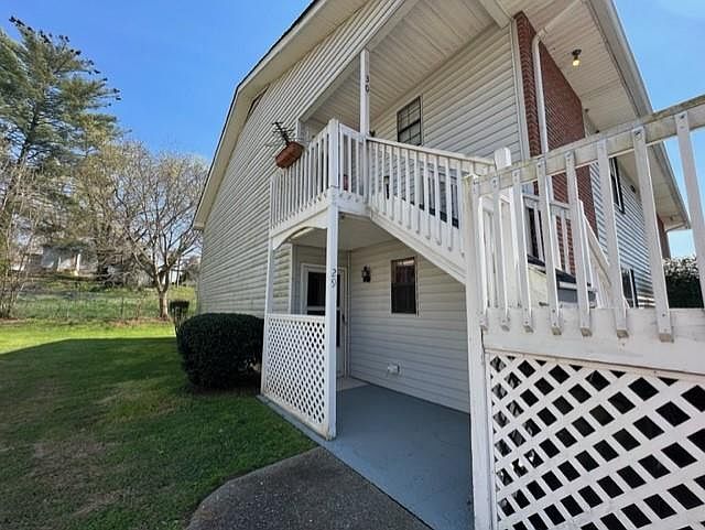 1st image of 1107-29 Brookwood Ln