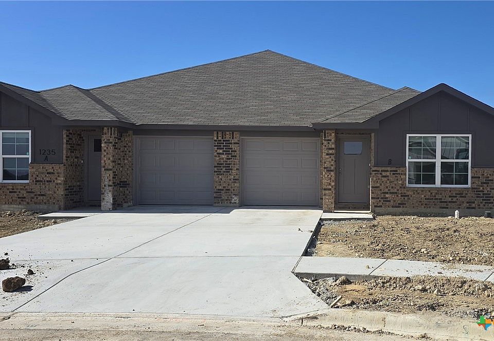 1st image of 1235 Lexington Dr