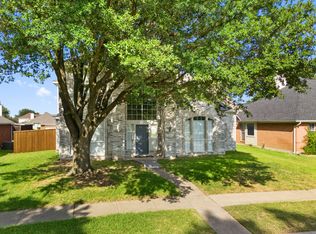 2802 Briarbrook Ln, Garland, TX 75040
