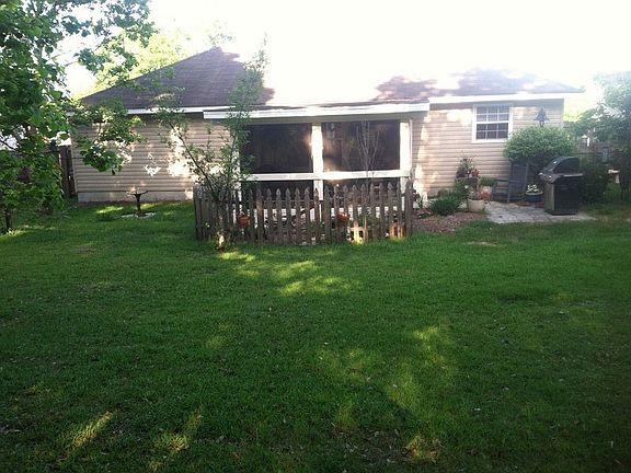 2nd image of 9817 Crestmont Cir