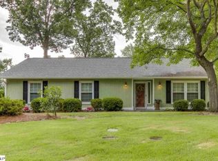 24 Woodharbor Dr, Taylors, SC 29687