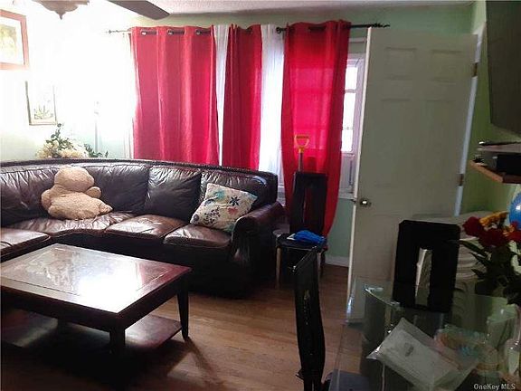 2nd image of 37 Mirin Ave