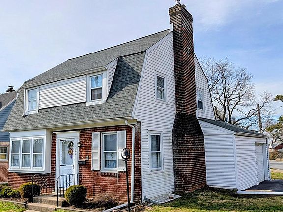 3rd image of 542 Crumlynne Rd