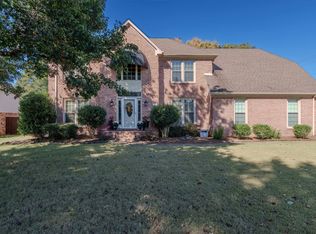 2207 Jennifer Ave, Muscle Shoals, AL 35661