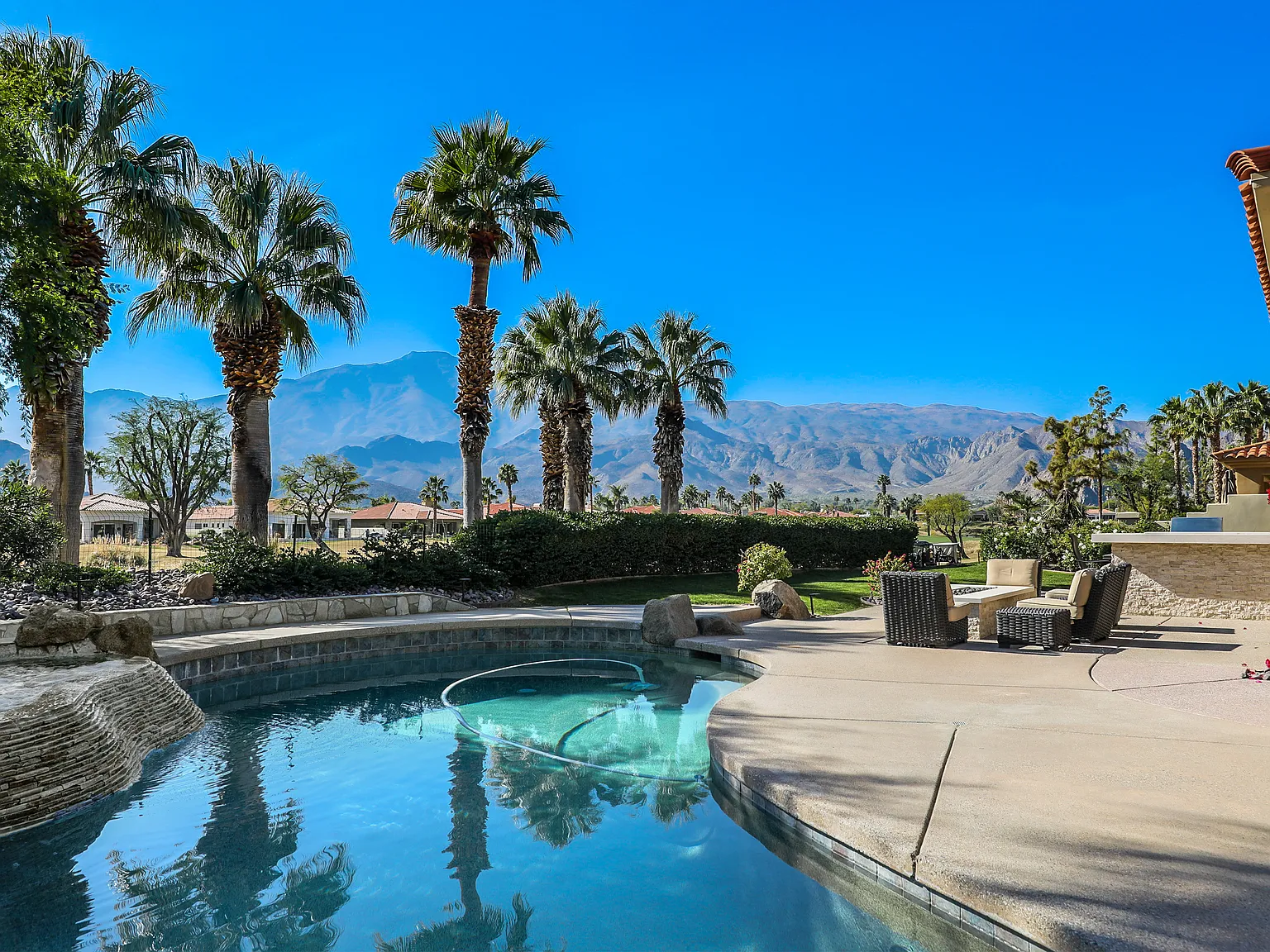3 bed, 2655 sqft, $9,000 — Photo 3
