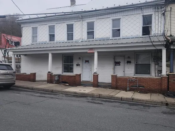 216 S Shamokin St, Shamokin, PA 17872