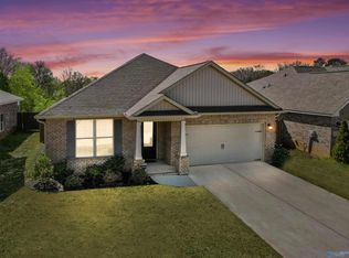 626 Magnolia Place Ln SW, Hartselle, AL 35640