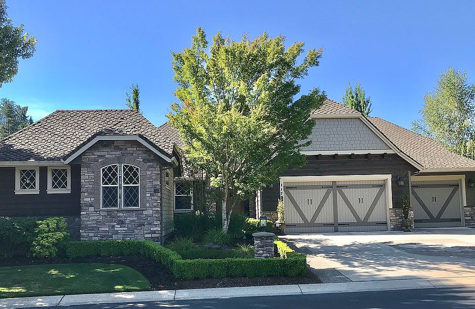 2nd image of 1172 SW Courtney Laine Dr