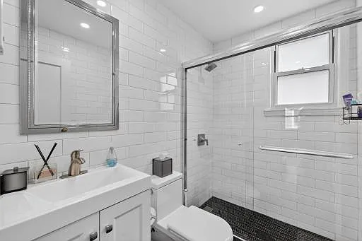 106 White Rd — Photo 10
