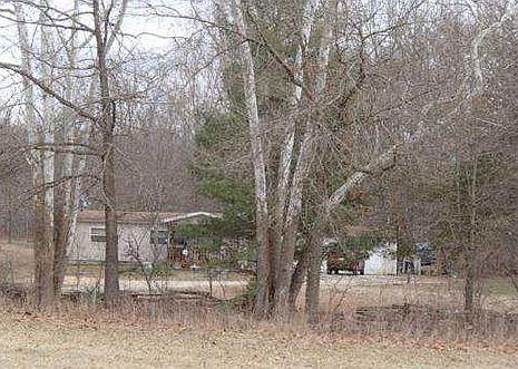 2nd image of 1142 Anglers Rd