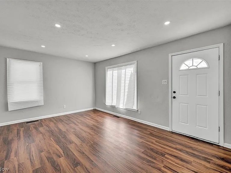 12508 Sobieski Ave — Photo 12