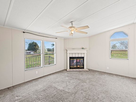 5th image of 1715 Keeler Mill Rd