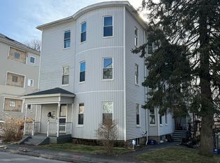 66 5th Ave, Worcester, MA 01607