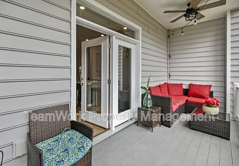 306 Spindlewood Way — Photo 16