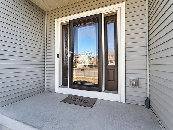 2nd image of 451 Sugar Maple Lane