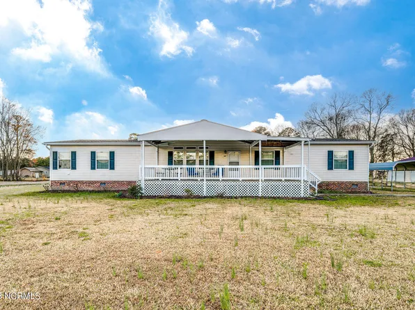 207 N West Avenue, Teachey, NC 28464