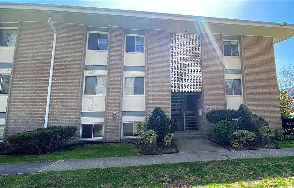 1st image of 281 Gardner Ave Unit K5
