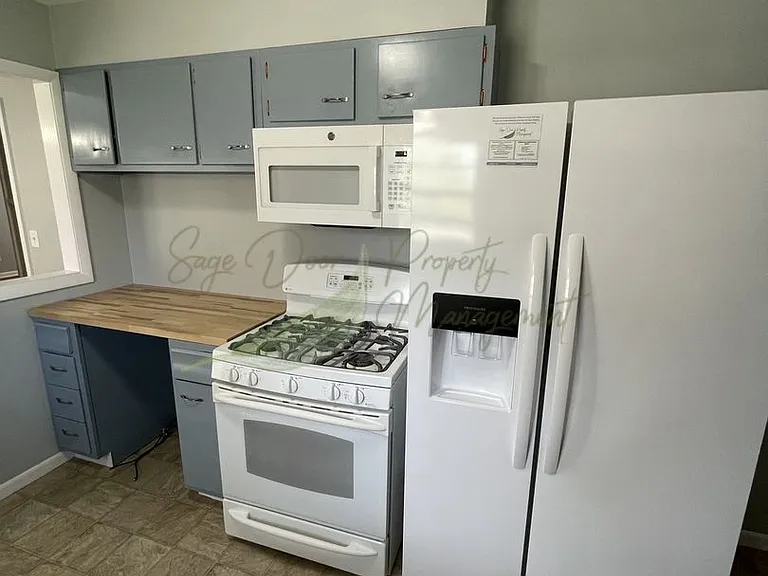 805 SW Lea Dr — Photo 6