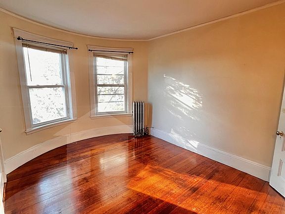 3rd image of 18 Sanborn Ave #5A