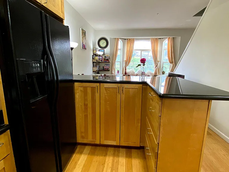 400 Alemany Blvd — Photo 9