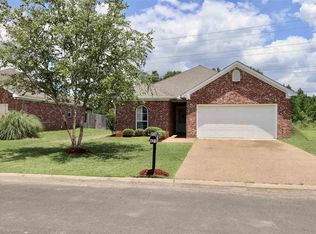 421 Poplar Blvd, Pearl, MS 39208