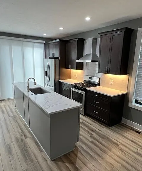 2056 N Park Ave — Photo 17