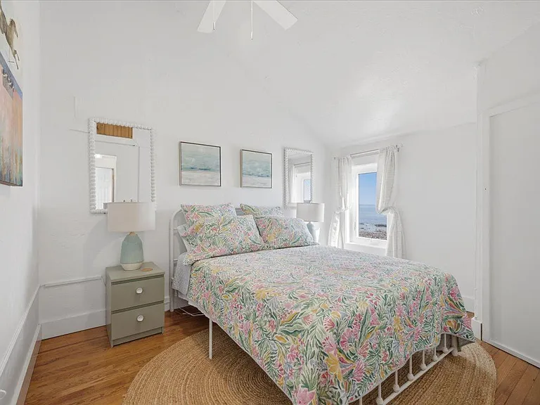 490 Ocean St — Photo 27