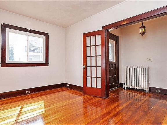 3rd image of 11 Ogden St