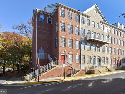 2663 Manhattan Pl STE 301, Vienna, VA, 22180