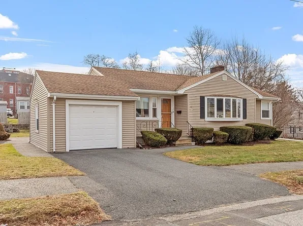 52 Moffett Rd, Lynn, MA 01905