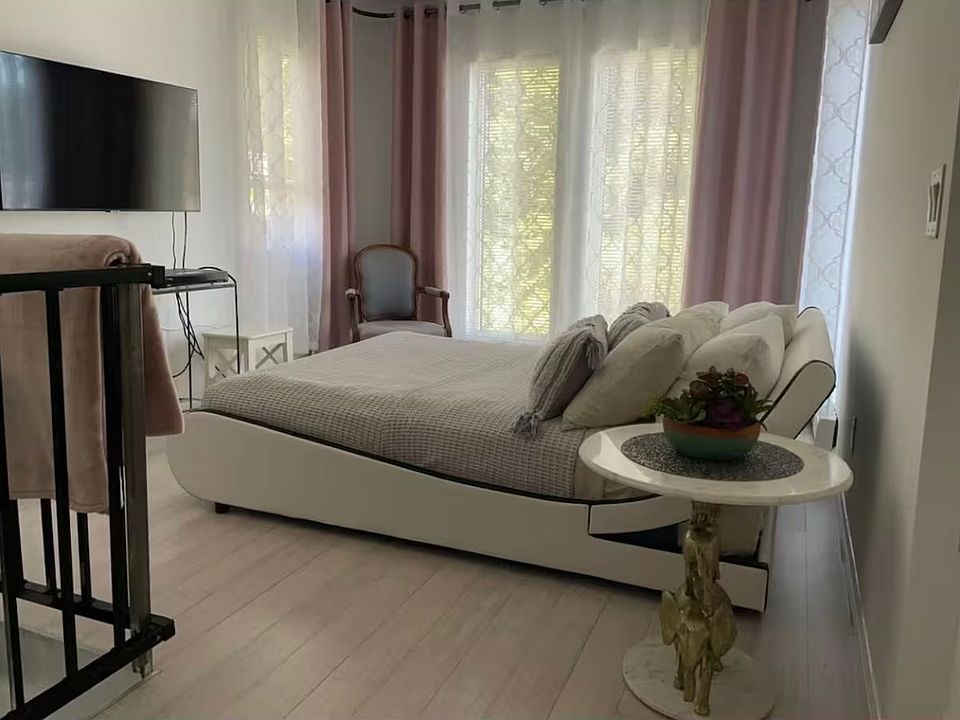 bedroom on the 2nd floor