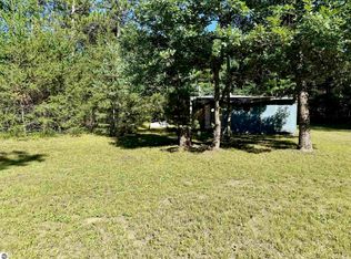 3805 Peacock Rd, Wellston, MI 49689