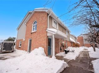 2110 Cleaver Ave #242, Burlington, ON L7M 3Z4