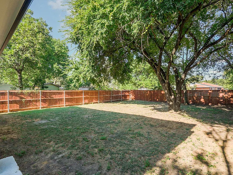4124 Tram Dr — Photo 33