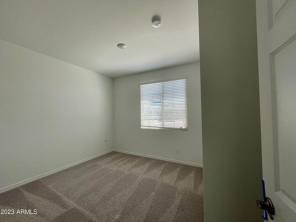 5th image of 35736 W SANTA CLARA Avenue