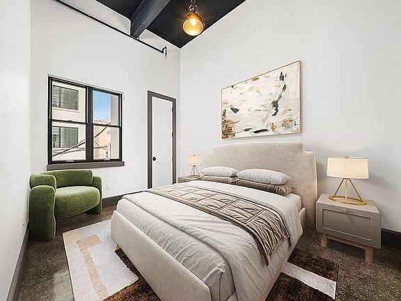 4th image of 255 18th St #110