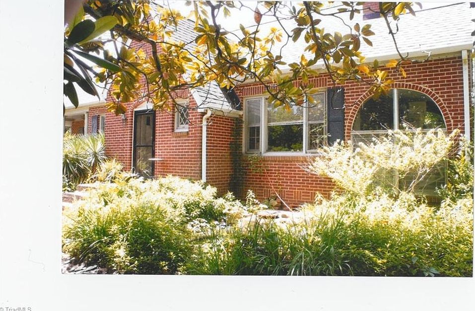 1st image of 1538 Rogers Rd