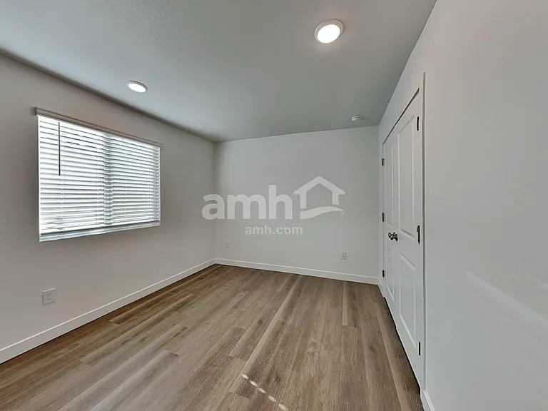 12523 W Flynn Ln — Photo 16