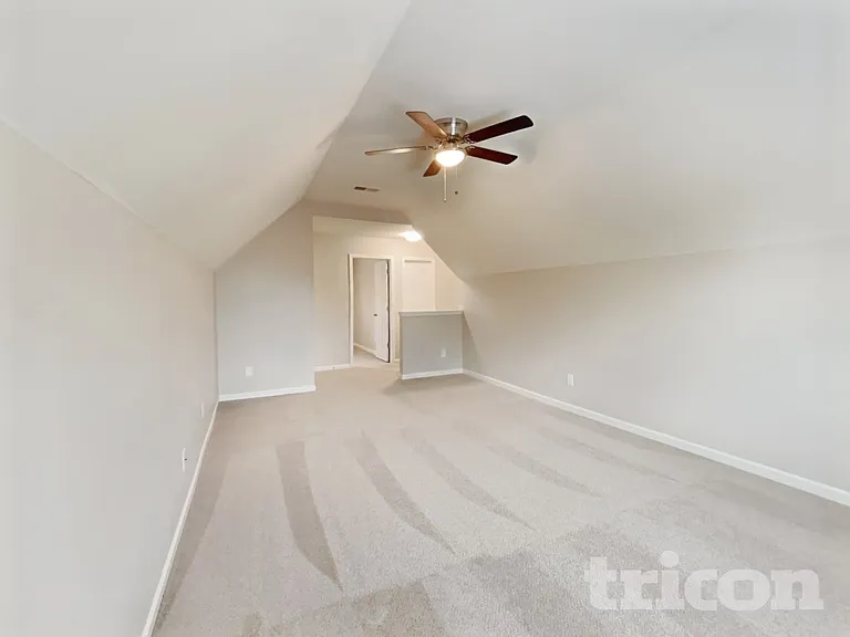 1129 Hawick Dr — Photo 18