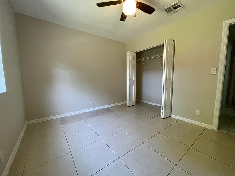 216 NW 12th St #1 — Photo 18