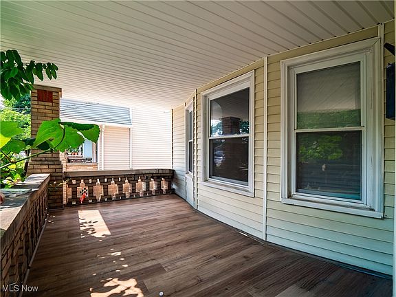 5th image of 1362 Phelps Ave