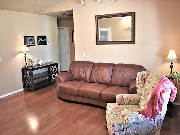 5th image of 2864 Colton Cv