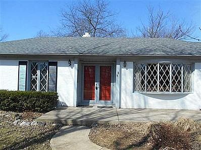 3rd image of 1210 Bowman Dr