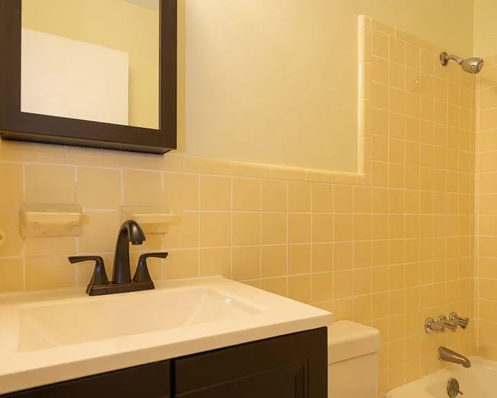 1600 N Alston Ave — Photo 15